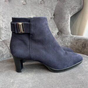 Aquatalia Daniella Suede Ankle Boots , Navy blue, Size 9